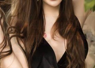 GIRLT果团网 – 甜Abby图库里的“少女”时刻，分享那微妙的青春气息。