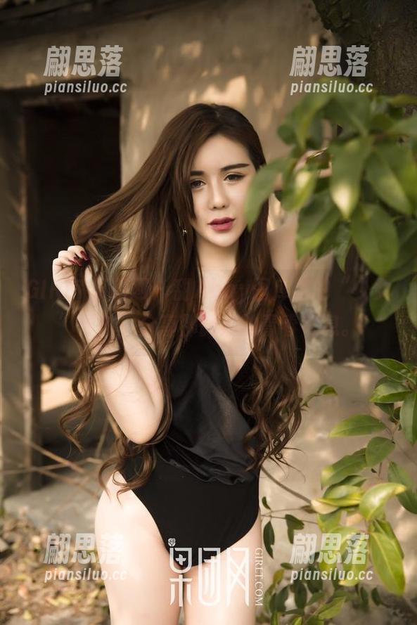 GIRLT果团网 - 甜Abby图库里的“少女”时刻，分享那微妙的青春气息。