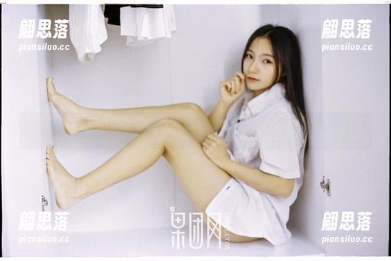 GIRLT果团网 - 这是酸酱兔的透明套图，分享给挑剔眼光的你。