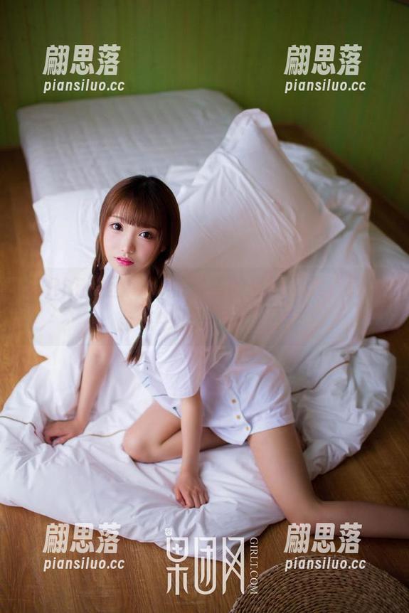 GIRLT果团网 - 陈雅漫的夏天图集，好像空气中洒满了闪光点