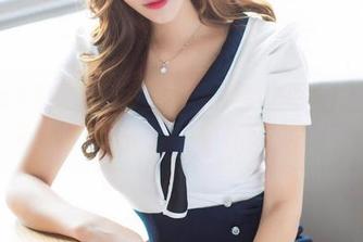 IMiss爱蜜社 – Evon陈赞之的制服写真：不小心混成了校史馆里的模型。