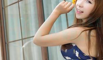 MiStar魅妍社 – 穆菲菲的独家私拍：美图里藏着我的美足哲学