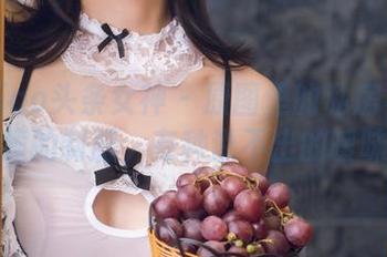 TouTiao头条女神 – 原图里的私房与月音瞳的制服，有种说不出的暧昧