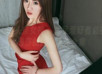 TouTiao头条女神 – 裸足爱好者必备！李丽莎的脚下风光合集