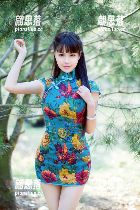 TuiGirl推女郎-哈尼宝宝 TuiGirl推女郎 - 哈尼宝宝,终于找到学姐的秘诀了吧?图片里偷偷溢出的学术气息!