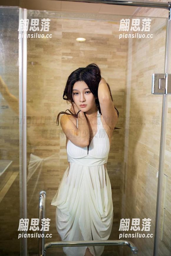 TuiGirl推女郎 - 王依萌的棉袜在线：踩着棉花糖的少女情怀合集