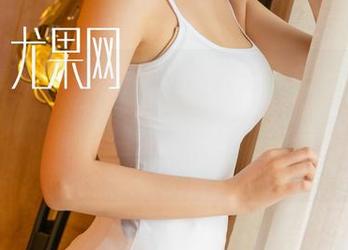 UGirls尤果网 – 泳装合集里的才可儿，让人一边翻看一边想，为什么我没有一套这样的泳衣？