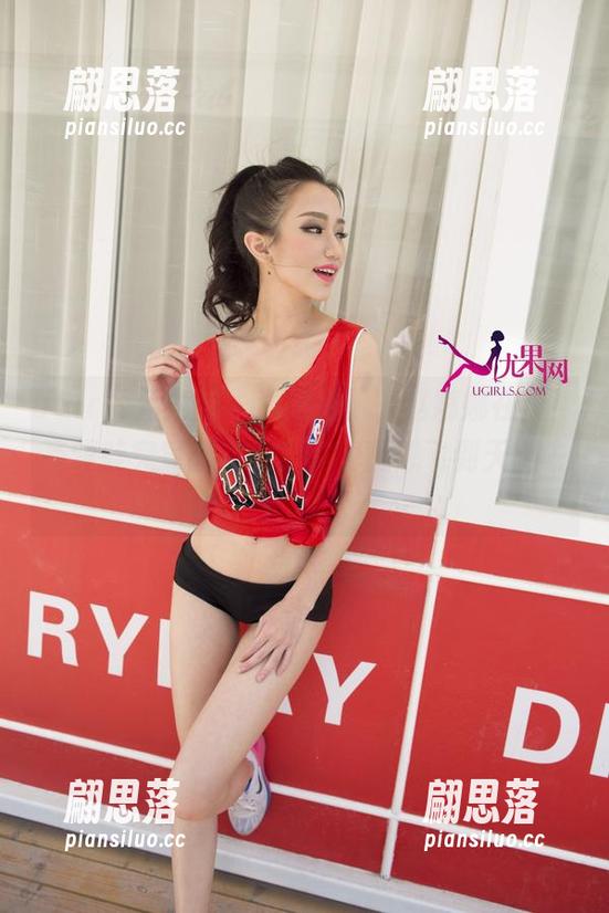 UGirls尤果网-赵娜娜 UGirls尤果网 - 原图护航,赵娜娜在线!高跟鞋究竟能多高?我的腿想飞到天上去!