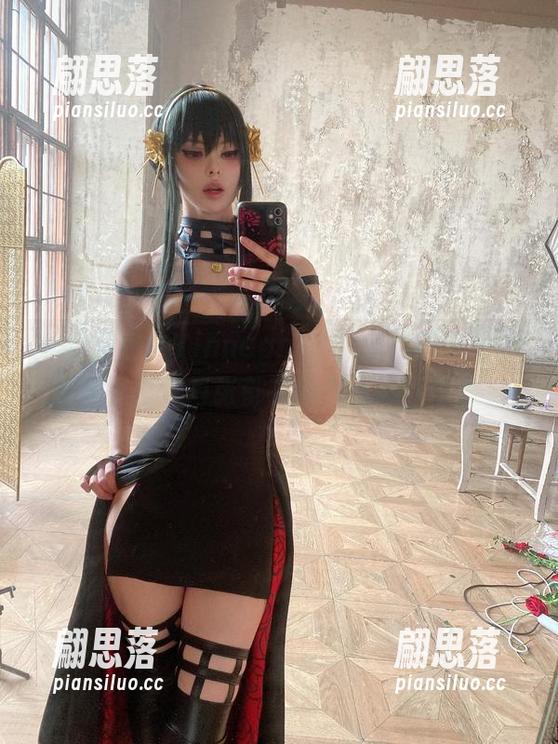 一套图包，Vinnegal你究竟把观众的心放哪里了？每张都在勾引我再盯十秒！