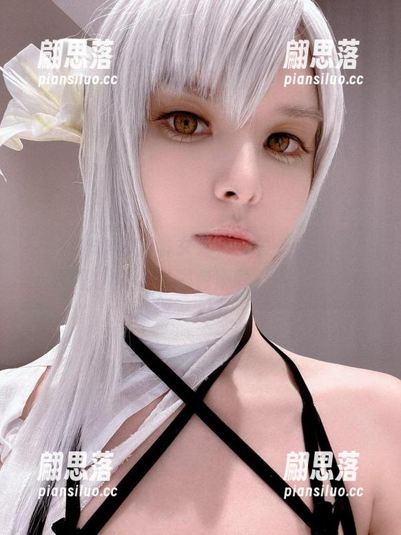 “Vinnegal这套女天狗裸装，谁还敢说cos不够火辣？”图包添彩，立刻吸睛！