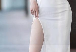 XIAOYU语画界 – 旅拍中的Angela小热巴，皮裤丝袜，我的图包有没有在哪儿找？