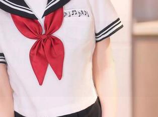Xiuren秀人网 – 图库更新：看到Carol周妍希的礼服，我开始盘算我的洗衣费用了…