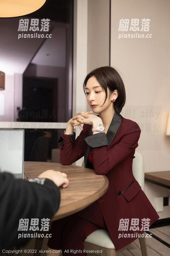 Xiuren秀人网 - 别以为自拍轻松！sibyl是女巫教你做到的秘诀：精选图库独家公开！