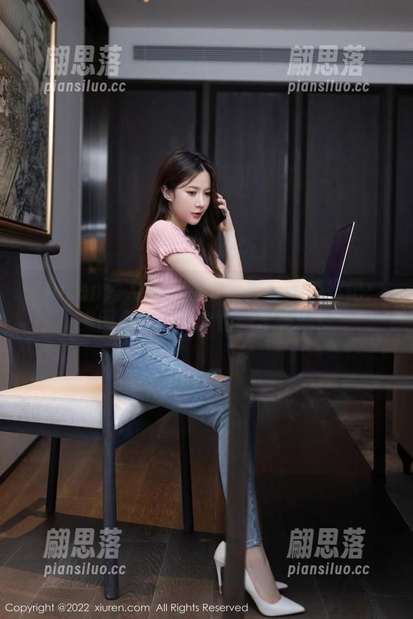 Xiuren秀人网 - 唐安琪的云南旅行记：美图合集，一个比一个亮眼！