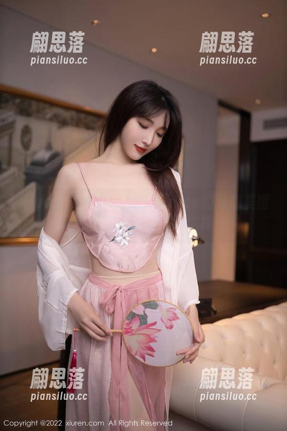 Xiuren秀人网 - 奈汐酱nice的私房美图，你的女友要不要这样