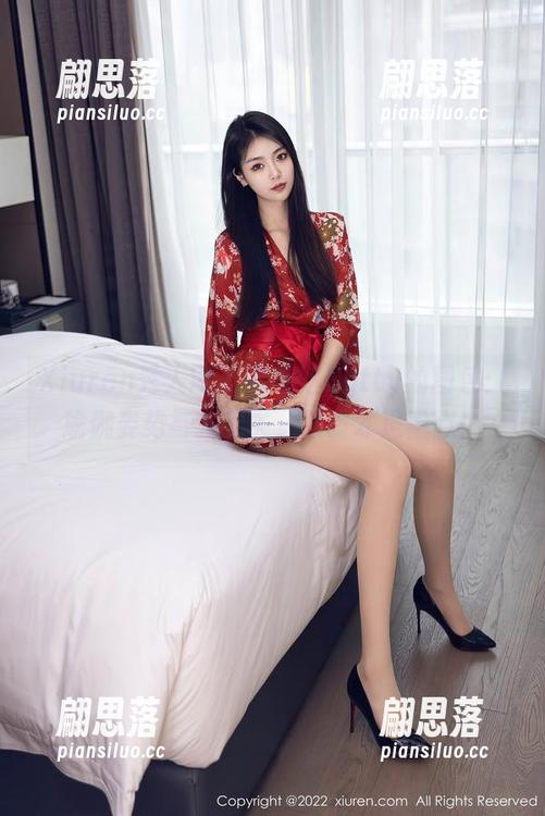 Xiuren秀人网 - 徐莉芝Botty的图包：瑜伽姿势与我无关，眼睛才是重点！