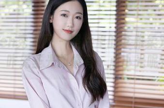 Xiuren秀人网 – 照片里的李雅柔双马尾，咋无圣光却像有一点小光呢？