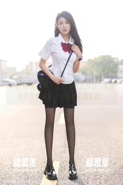Xiuren秀人网 - 王伊纯亲自操刀，美图为你免费服务，听说女王很忙哟！