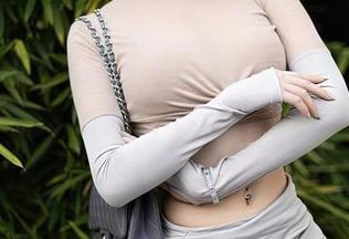 Xiuren秀人网 – 私房原图不需要滤镜：舞媚歆的天然居家熟女，让每天都变得有趣！