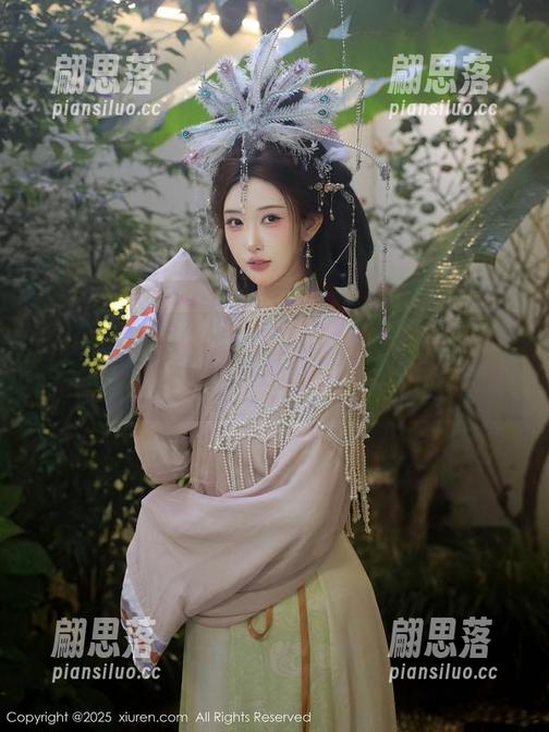 Xiuren秀人网-赵小米kitty Xiuren秀人网 - 越看赵小米kitty的全套JK,这作品的意思越模糊了呢