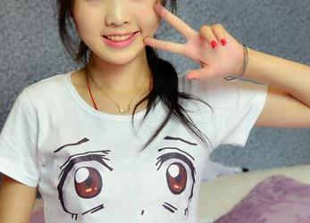 pans – 卡卡的瑜伽原图：这发型和动作合成了一种莫名的和谐！
