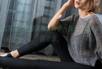 克拉女神 – 赵雨静的校服美图，随便一张都是让人心绪百转的校园资源。