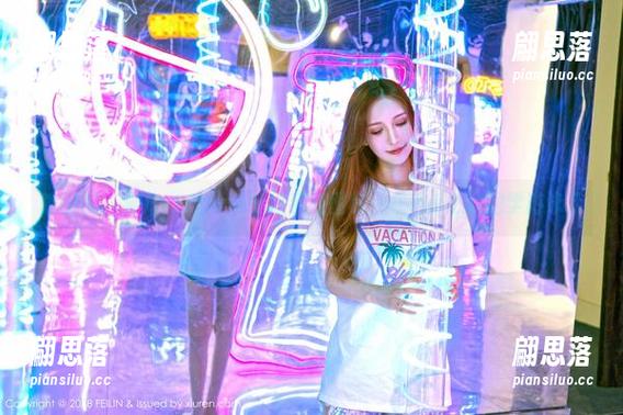 嗲囡囡 - 果儿victoria的水手服图包：一不小心就想学游泳了