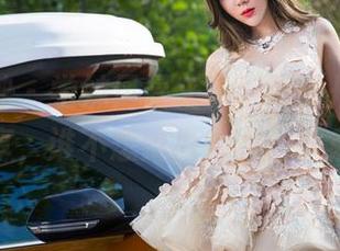 头条女神 – 学妹风暴来了，张译丹最新作品分享，谁不想沦为她的“学弟”？