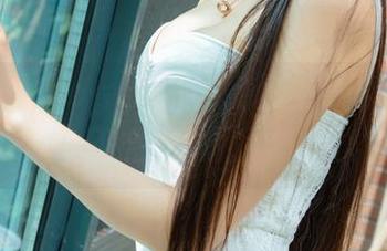 尤果网 – Maggie的白色全套：干嘛？我在想‘我会不会把她的白衣服弄脏’！