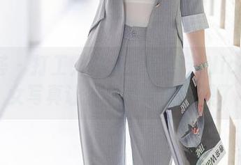 尤蜜荟 – 打工人慎入！张思允Nice的少女写真让人冻得更难入睡了