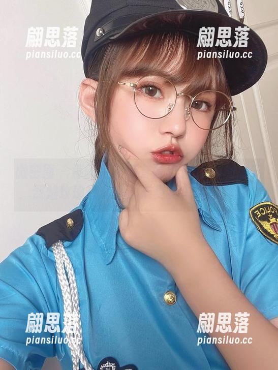 张思允nice 微密圈 - 那辆房车里有张思允nice的秘藏,烈焰玫瑰写真集,未见其人先见资源!