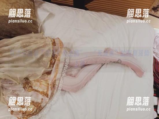 耳边回响着“想要个公主抱”，“死库水”的图集强势上线