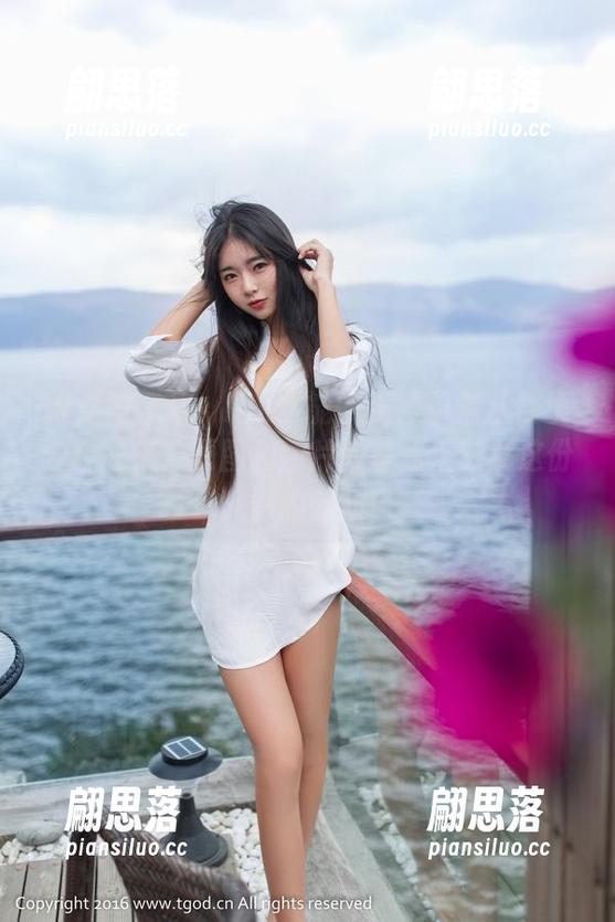 推女神-Luvian本能 推女神 - Luvian本能的婚纱仿佛从仙境穿越而来,原图和图片就等你来破解这份光影的谜团!