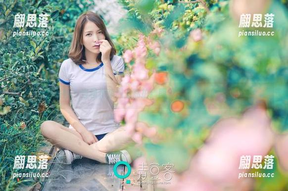推女神 - 当穆菲菲遇上私拍：图集中也有戏剧高潮！