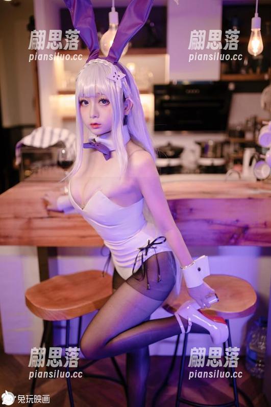 日奈娇 办公室日奈娇:在线“努力工作”的假象,好多有趣图片!