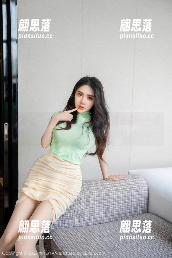 星颜社 - 晨晨Cherry的制服美图——点进来下载，后果自负哦！