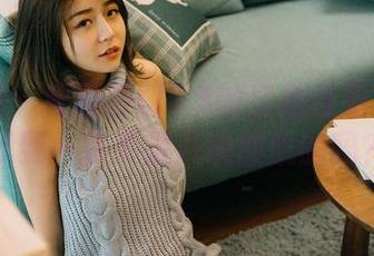 果团网 – 爱丽莎LISA的自拍合集：你能找到一张不露八块腹肌的吗？