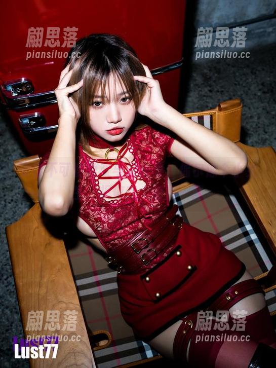 柒柒不可爱的双马尾合集，偶尔像个小女生，相信我，值得一瞥