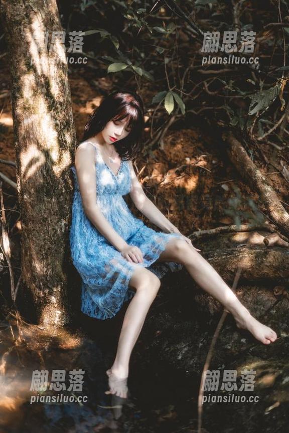 桜桃喵在在线，图片里的秘密竟然让我想那么多？