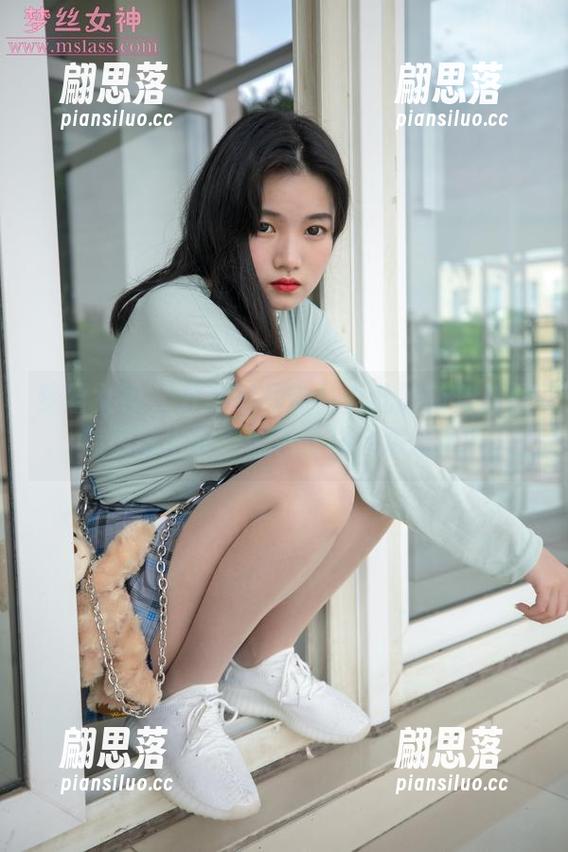 梦丝女神 - 分享时间到！乔儿的新舞从图库里蹦出来，黑色丝袜会跳舞吗？