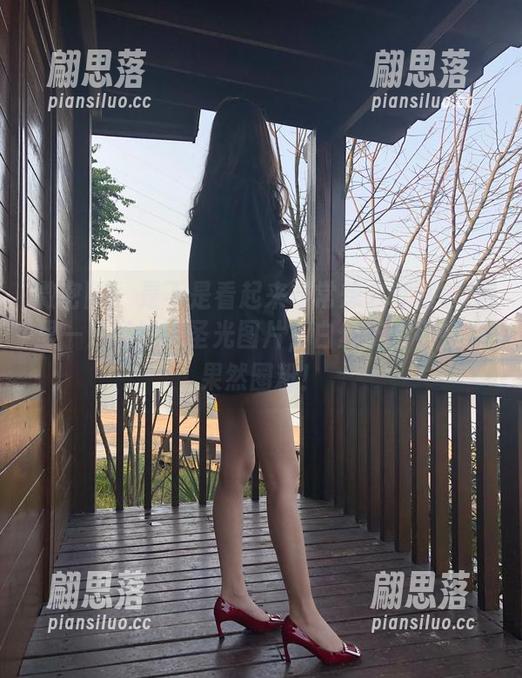 微密圈 - 是不是看起来非常想去就医？梦里一只喵的无圣光图片，白丝护士小姐姐果然圈粉！
