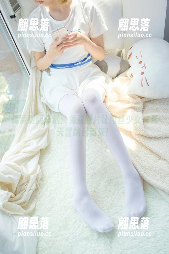 森萝财团 森萝财团精选:免费照片让肉丝少女在夏天里跳起舞来!