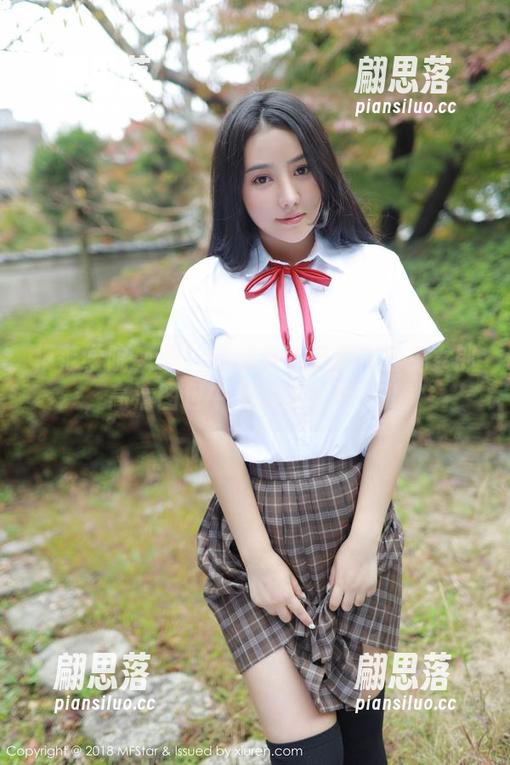模范学院-电竞唐嫣 模范学院 - 看!这是电竞唐嫣化身兔女郎,高清图包中满满的小萌点儿!