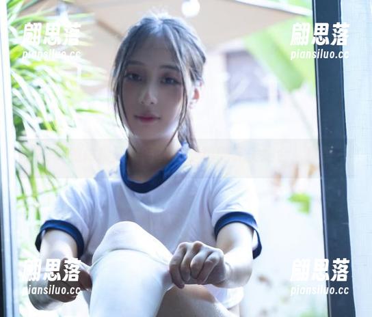 浅安安的体操风：写真和壁纸的完美结合，真香～