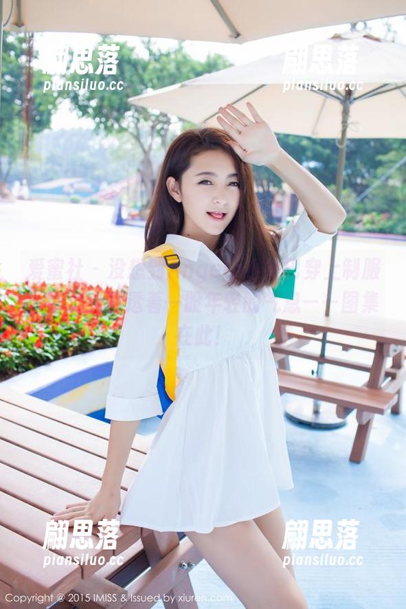 爱蜜社-Angela小热巴 爱蜜社 - 没想到Angela小热巴穿上制服,整个人都透着一股年轻的气息——图集在此!