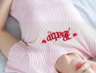 爱蜜社 – 想知道萌白酱皮衣里有什么新奇段子吗？快来免费图集中深拷问一下！