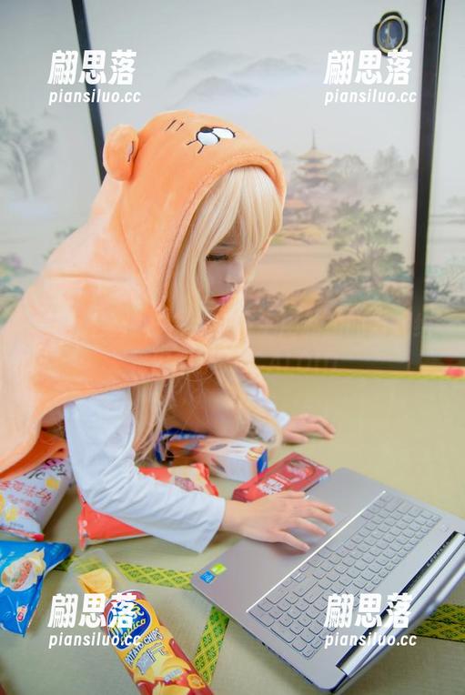 白易子教主 美图刷到爆,白易子教主用私拍的方式给我们解读VOCALOID