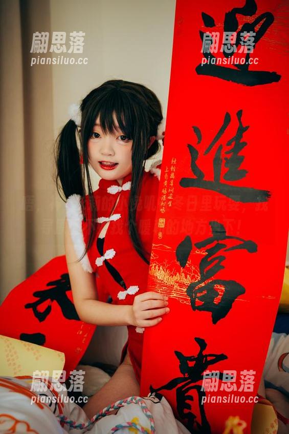 唔，神沢永莉的小兔叽在冬日里玩耍，找寻原图不如找个暖和的地方坐下！