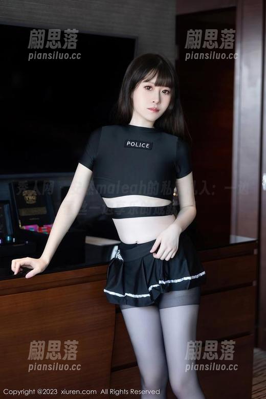 秀人网 - 安然maleah的私房乱入：一边蕾丝一边享乐的成就感！
