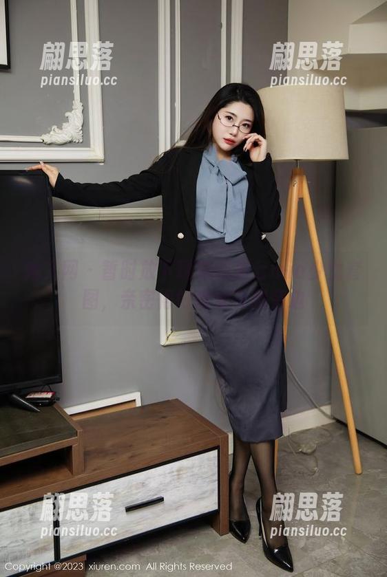 秀人网-美七mia 秀人网 - 暂时放下现实的美七mia少女套图,亲密得好像她在我旁边